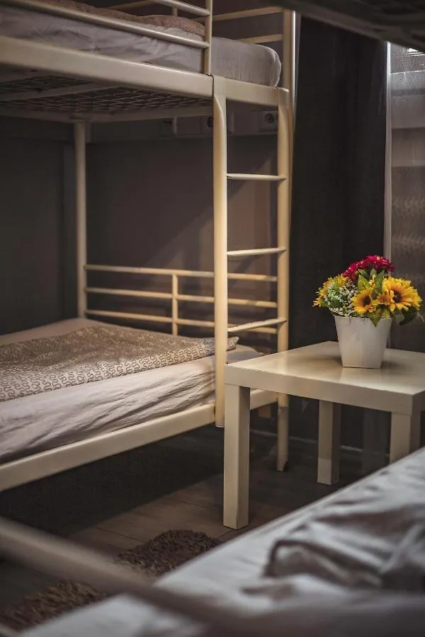 Couette-café 4 Couples & 4 Friends Hostel Cracovie