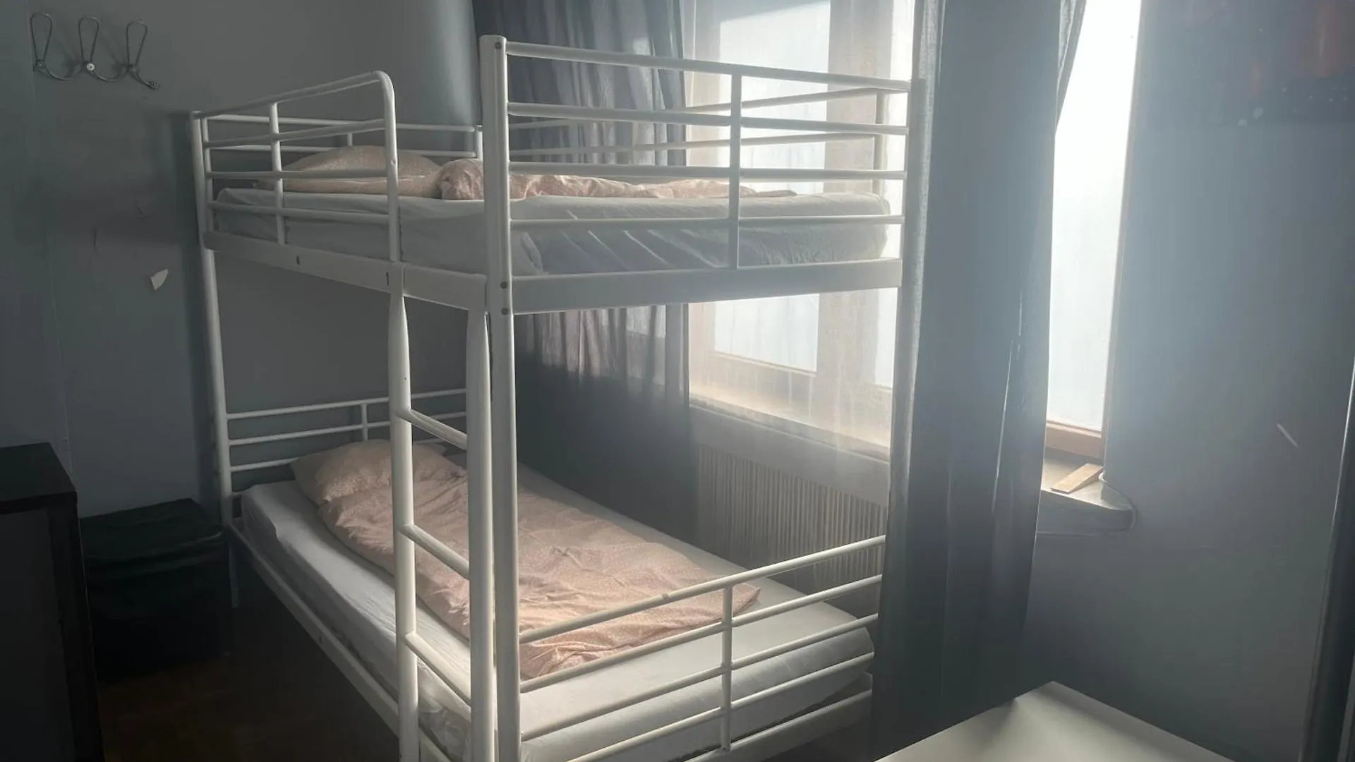 4 Couples & 4 Friends Hostel Cracovie