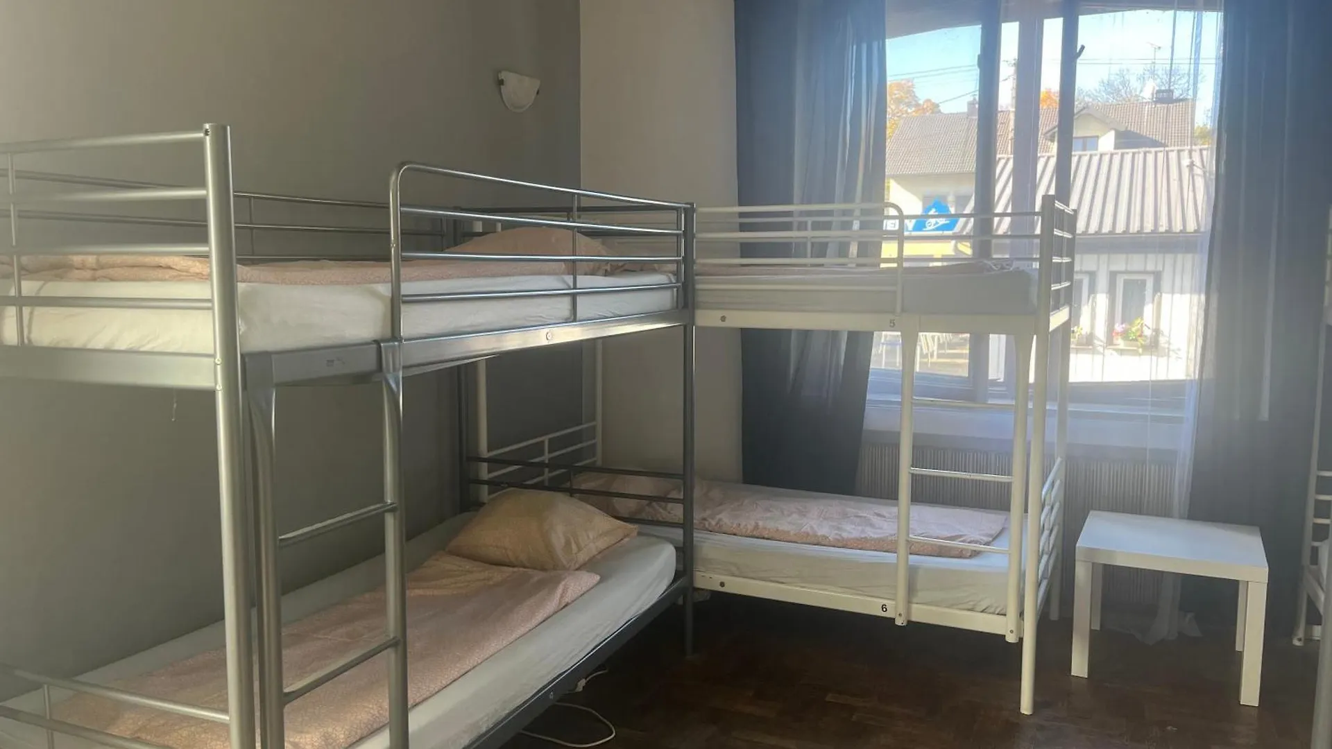 4 Couples & 4 Friends Hostel Cracovie 2*,  Pologne